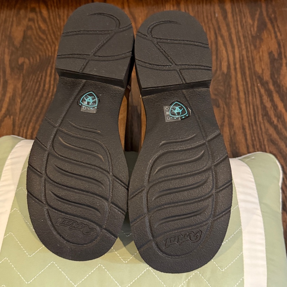 Ariat FatBaby Boots with Turquoise Accents - Picture 4 of 7